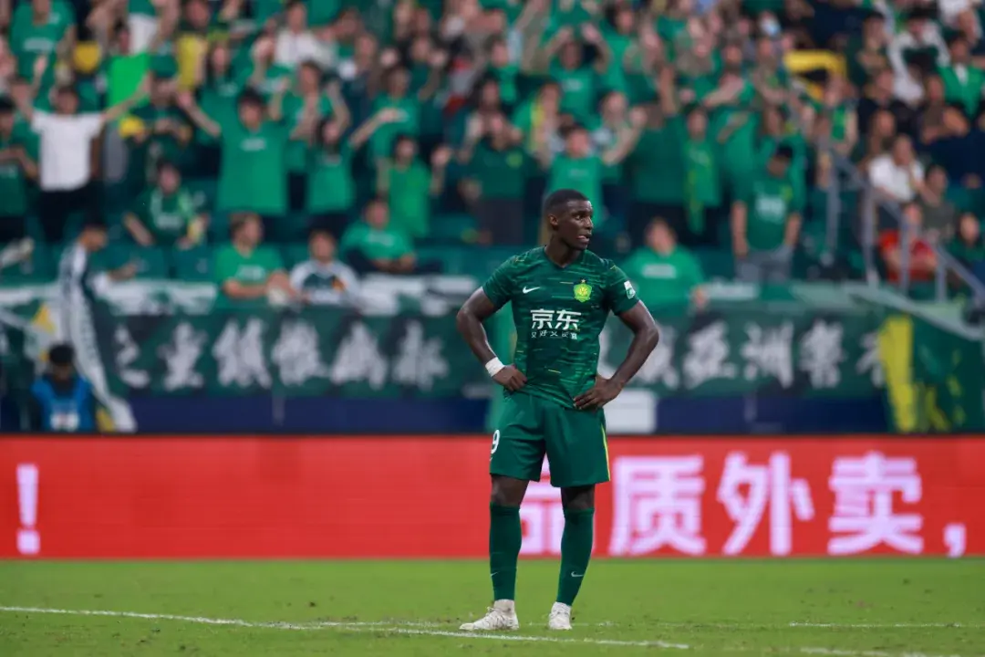 基本退出冠, 不敌海港, AA