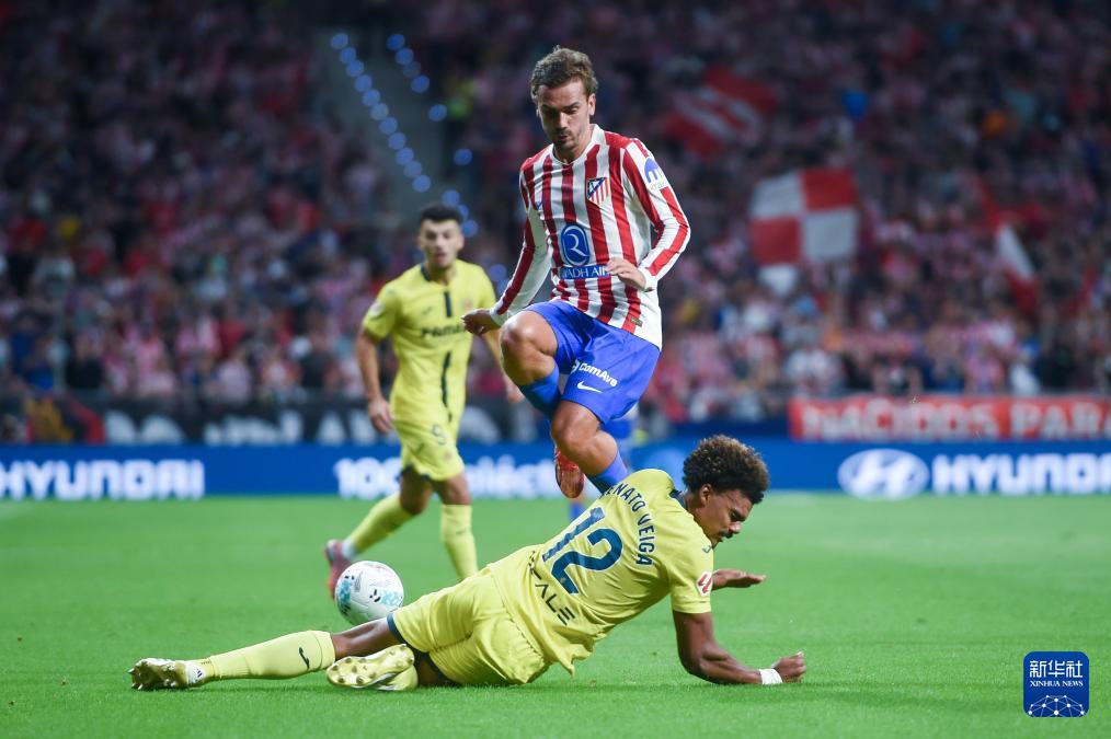 与比利亚雷 与比利亚雷