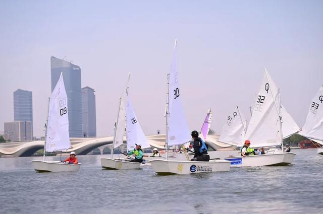 年帆船赛今 年帆船赛今